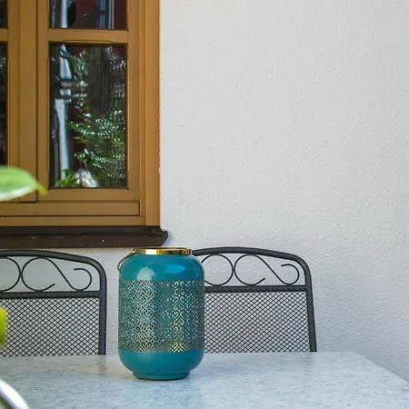 Hinter Der Residenz Apartman *